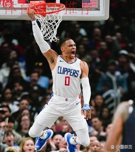 鲍威尔：我们绝不会轻言放弃，球队的反弹必须从防守端开启