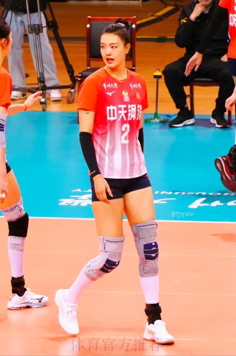 女排排名更新,江苏拒绝爆冷,上海再添2大惊喜,张常宁官宣退役 女排排名更新,江苏拒绝爆冷,上海再添2大惊喜,张常宁官宣退役